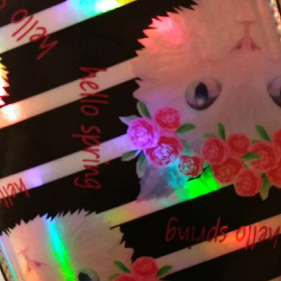 hello spring makeup bag - Picture 2 of 8